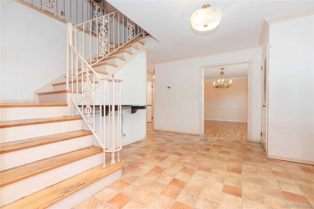 19 Boxwood Place, Rye, NY 10573 - Photo 7 of 23