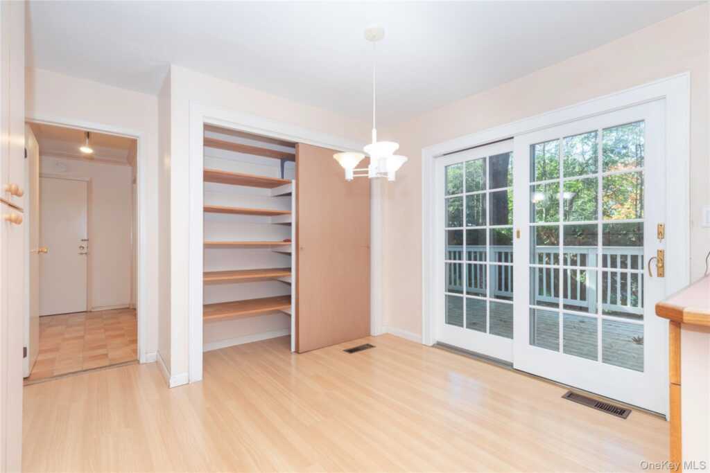 19 Boxwood Place, Rye, NY 10573 - Photo 9 of 23