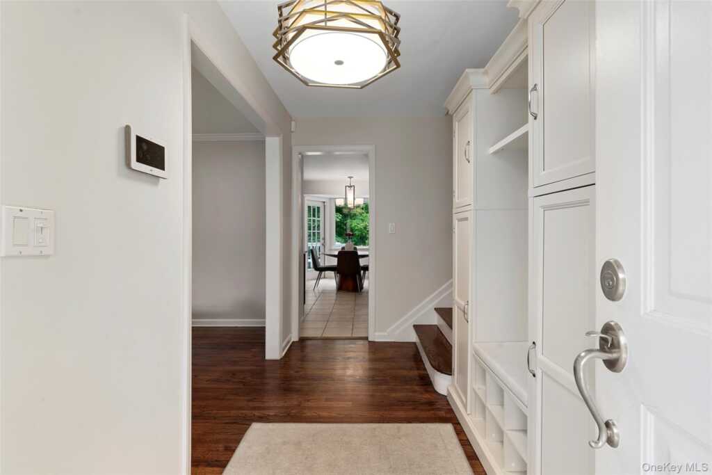 44 Bonwit Road, Rye, NY 10573 - Photo 10 of 24