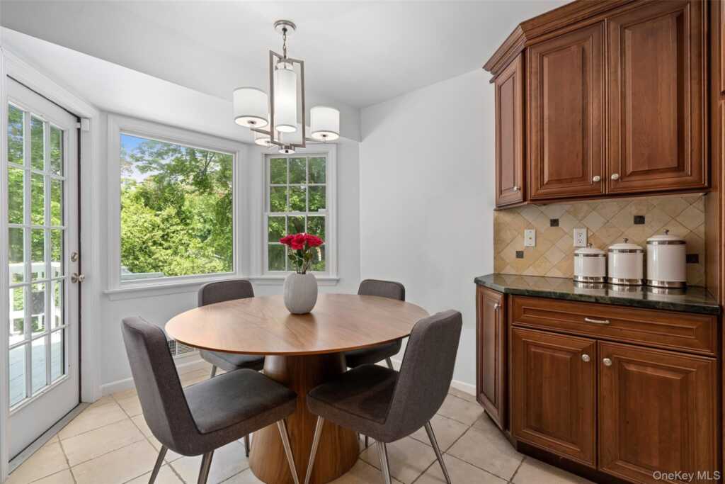 44 Bonwit Road, Rye, NY 10573 - Photo 8 of 24