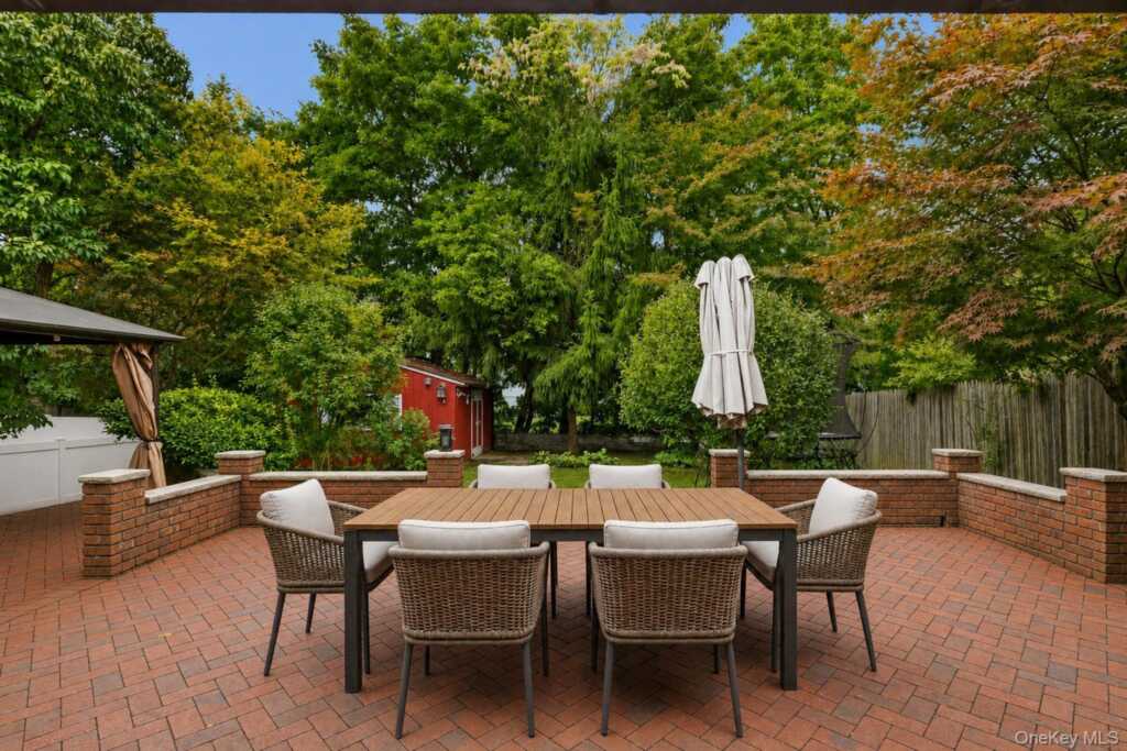74 Tamarack Road, Rye, NY 10573 - Photo 19 of 25